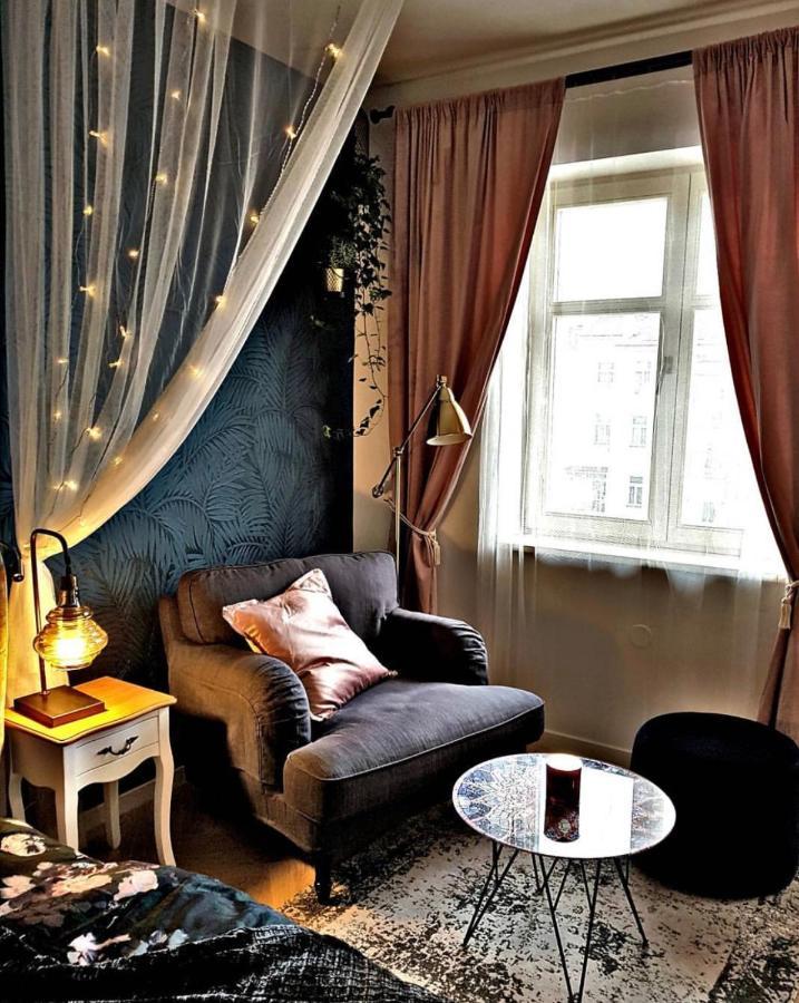 Romantic Designer Apartment Praag Buitenkant foto